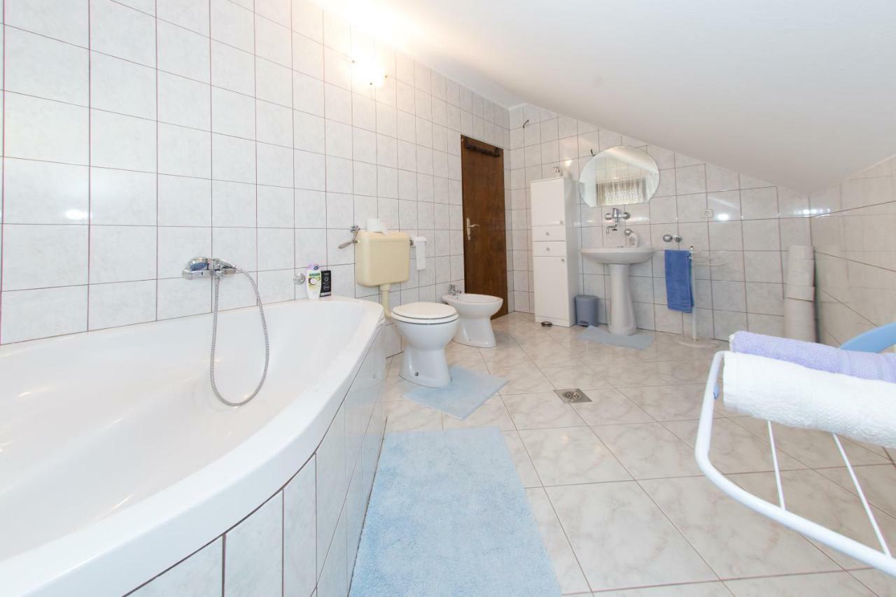 オトチャッツApartman Dubravcicアパートメント エクステリア 写真